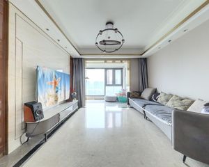 龙湖梵悦台 4室1厅 东
