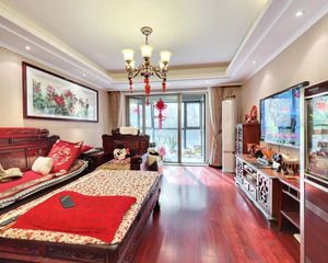 另有未住过的新房可看!带35平私家菜园子,万科紫苑3室很难得