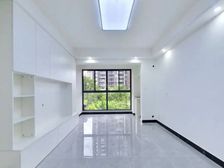 路劲天隽峰东南向四房 精装低层满五住宅业主直降急售可谈