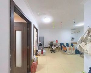 首开中晟馨苑 南北通透 带电梯 商品住宅 楼龄新