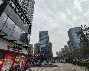 国际城南金融城临街独栋二楼整层带独立电梯(年30万)