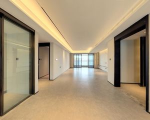中化润达丰滨江樾城 4室2厅 东南