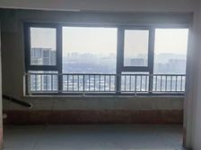 深圳园燕华城 3室2厅2卫 毛坯 110万元 138平米