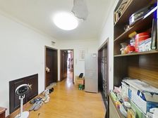 全明户型,户型可两房一厅,靠近耀华路,出入方便,近长清站