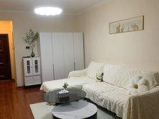 静安东里南北通透两居 满五底层户型