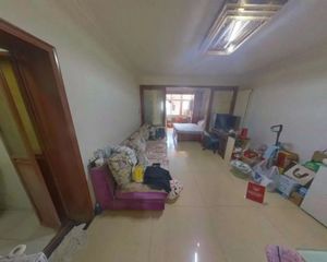 石园西区次顶层,楼下就是 南北通透