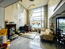 洋房顶跃(才装3年) 品质小区 拎包入住,价格面议
