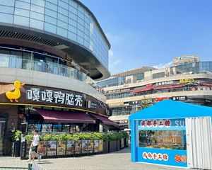 转角餐饮铺急售,产权清晰,双面临街,直接过户,成熟口岸,包税