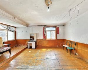 合肥路学小 北村小区 多层三楼 采光充足 视线开阔 生活便利