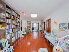 海尚康庭南北通透三房 精装修中层户型 满五住房