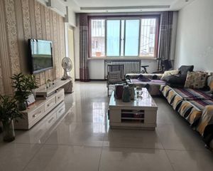 十七中 保师附小片区 天威中路低层南向三居