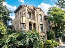公园1903圣维望( 6室2厅4卫 毛坯 705.8万元