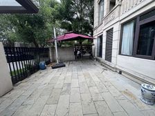 红角洲稀缺洋房带大院子 精装修四房 高性价比 莱电咨询