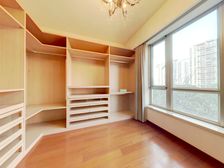 19号楼空中别墅,8房,6.8米挑高客厅,0个税,有车位