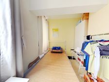 房子户型好,高区采光好,近地铁,省税,诚意出售。