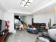 大露台+高区景观+近地铁,此房诚意出售。