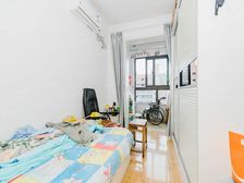 2014年次新小区,标准三房,高区看江景好!