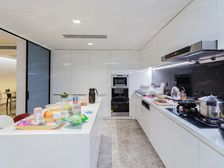 世茂自住精装修,带中空地暖,高区带阳台看江