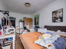 5000平绿地景色好,精装修拎包入住,地铁200米