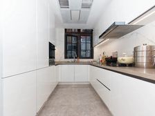 带花园、有车位,室内电梯,有天有地,看房方便别墅