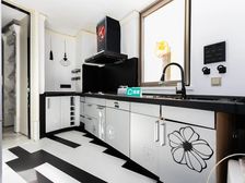 外滩江畔,大宅户型,尽赏黄浦江,采光视野好,诚意卖