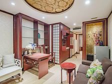 70年住宅,电梯房,近地铁、公交、户型方正,看房随时