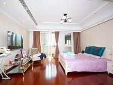 低总价入外滩富人圈九里大两房一南一北双卫双阳台!