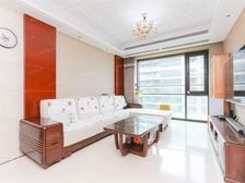 满五年高区景观好,三开间朝南,开发商统一装修