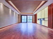 别墅般体验,使用面积490多平,私家影院健身房+车库