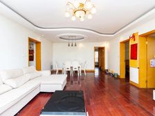 内环内大三房,电梯小高层,南北通全明户型