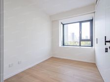 咫尺南京路,出门可观LV巨轮,南京西路3轨交汇看公园