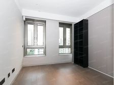 此房2021年12月交付使用,基本全新可以,翠湖次新房源