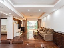 新挂牌满五年,带车位,价格看中可以谈全明户型