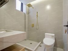 有天有地全幢新里,精装,紧挨着南京西路锦仓文华