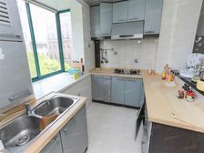 总价Z低的大三房,电梯中层商品房,满5