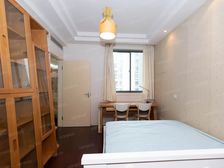 地铁口,楼层好,采光充足视野宽阔,满五年,全南格局