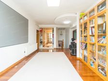 电梯中区靠河景观房,交通便利,生活配套齐全