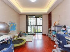 锦绣前城位置好且十分安静的四房洋房