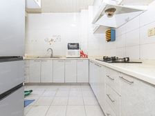 两房朝南,全明户型,户型正气,视野开阔,双轨交通