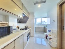 正南河风丽景4室2厅精装修