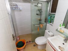 双南全明,位置幽静,楼道干净整洁,业主诚意出售