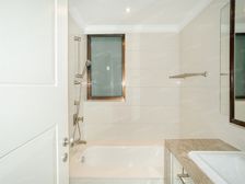 小区7000平会所,南北通4房,看太平桥公园景观