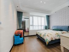 永业公寓4室2厅南北