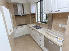 层高3米+小区二期央位+精装带地暖+业主诚意+价格可谈