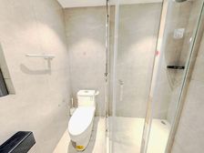 淮海路上3梯1户,刷卡到户,带保姆间双厨房