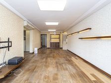 名下一套房高区楼层可看到黄浦江全屋地暖