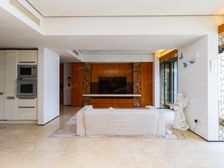 济南路8号、119平高区21楼、1房2厅、诚意卖、看房方便