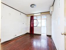 中间楼层,全明两房,位置安静,总价低,业主诚意出售