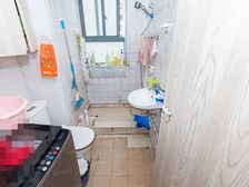 低总价,朝北全明户型一室户,满五年,业主名下一套。