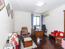 满五年税费低,高区视野可看江景采光好,南北通户型